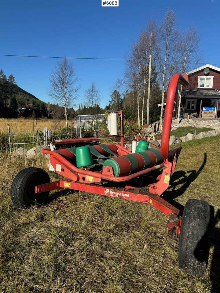 1998 Kverneland 7335 Round bale wrapper - Hooi-/ Voedermachine: afbeelding 1 1998 Kverneland 7335 Round bale wrapper - Hooi-/ Voedermachine: afbeelding 1