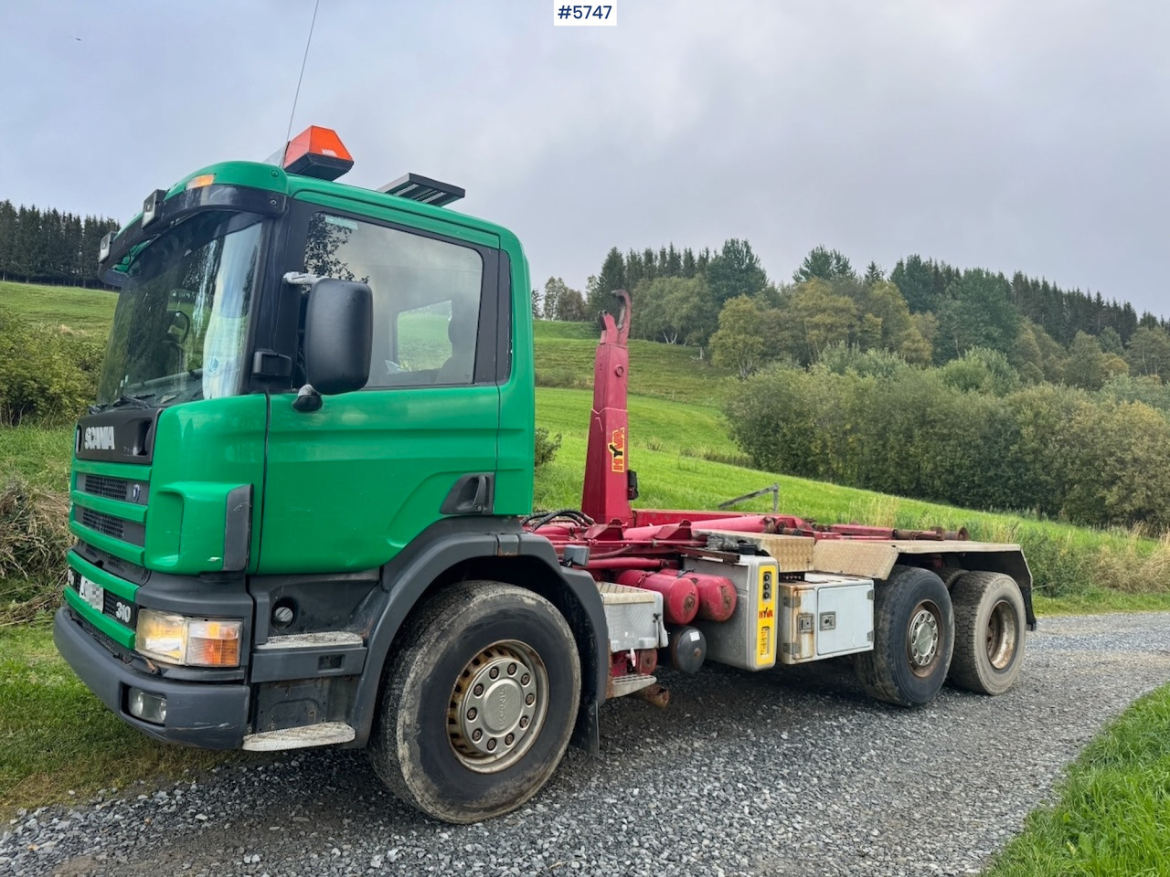 1998 Scania 94D 310 Hook‑truck - Haakarmsysteem vrachtwagen: afbeelding 3 1998 Scania 94D 310 Hook‑truck - Haakarmsysteem vrachtwagen: afbeelding 3