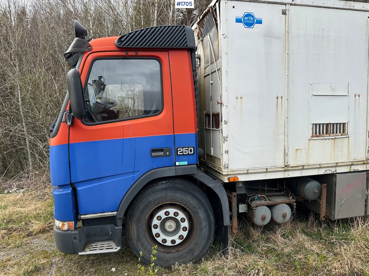 2000 Volvo 250 4x2 reparasjonsobjekt - Bakwagen: afbeelding 4 2000 Volvo 250 4x2 reparasjonsobjekt - Bakwagen: afbeelding 4