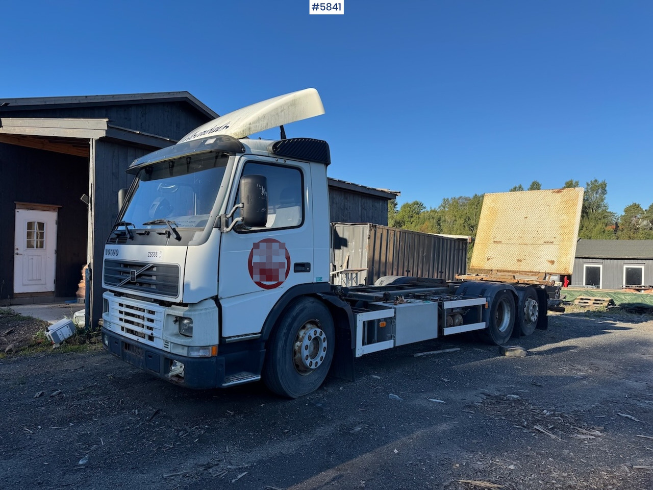 2002 Volvo FM 6x2. - Containertransporter/ Wissellaadbak vrachtwagen: afbeelding 1 2002 Volvo FM 6x2. - Containertransporter/ Wissellaadbak vrachtwagen: afbeelding 1