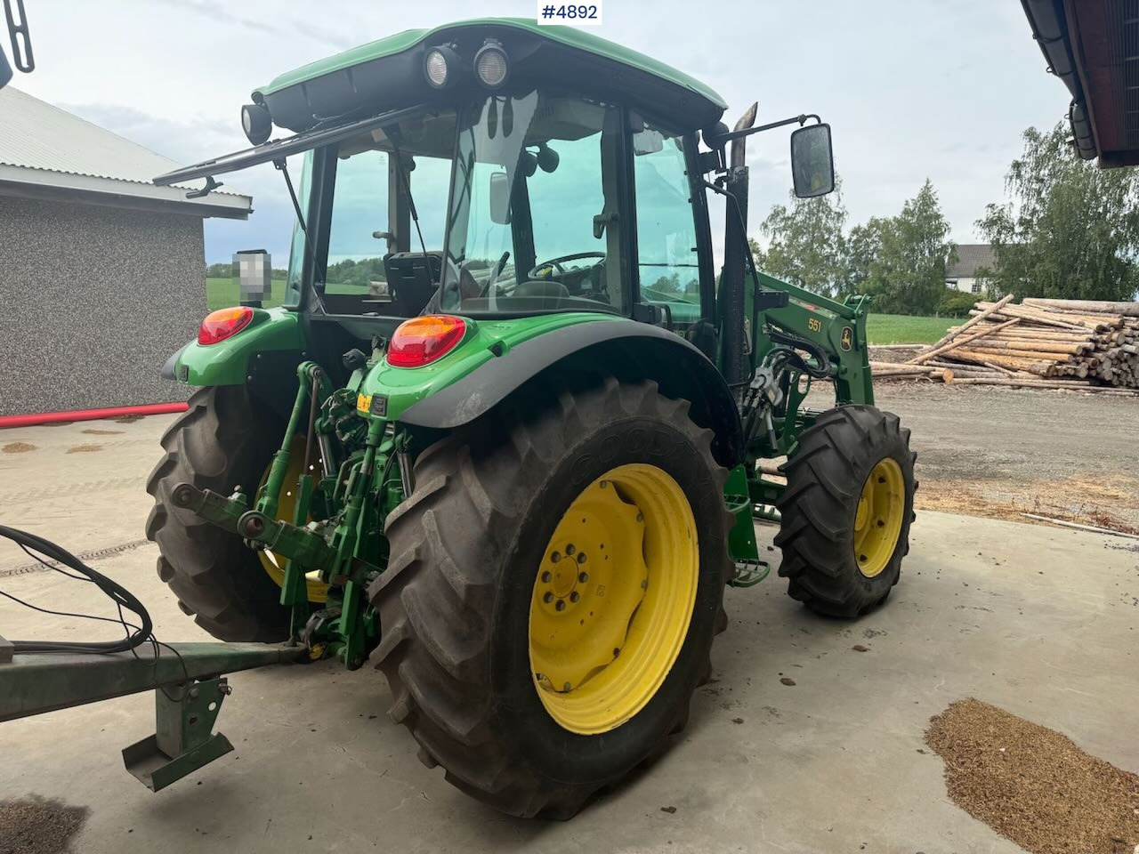 2004 John Deere 5720 4x4 w/ front loader - Tractor: afbeelding 5 2004 John Deere 5720 4x4 w/ front loader - Tractor: afbeelding 5
