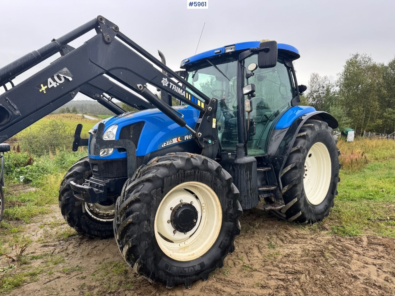 2004 New Holland TS115A with front loader - Tractor: afbeelding 2 2004 New Holland TS115A with front loader - Tractor: afbeelding 2