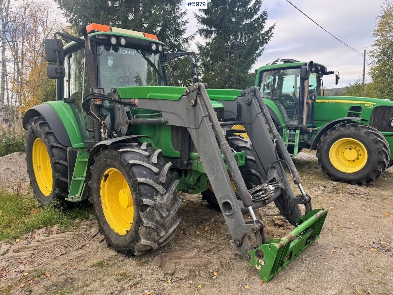 2005 John Deere 6420 with Front Loader - Tractor: afbeelding 1 2005 John Deere 6420 with Front Loader - Tractor: afbeelding 1