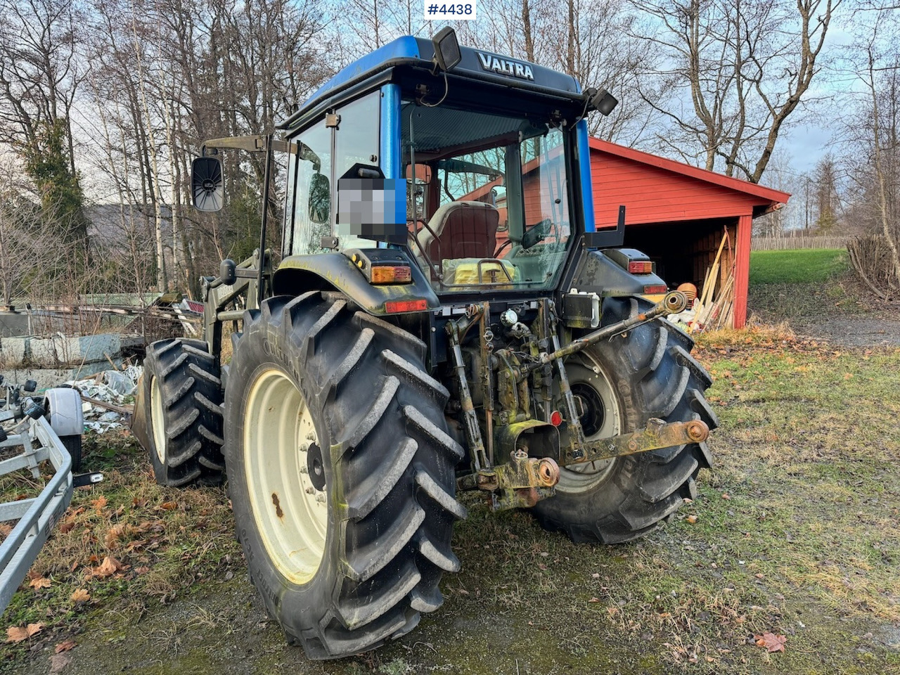 2005 Valtra A75-4 4x4 w/ Front loader and bucket. 3250 hours! - Tractor: afbeelding 5 2005 Valtra A75-4 4x4 w/ Front loader and bucket. 3250 hours! - Tractor: afbeelding 5