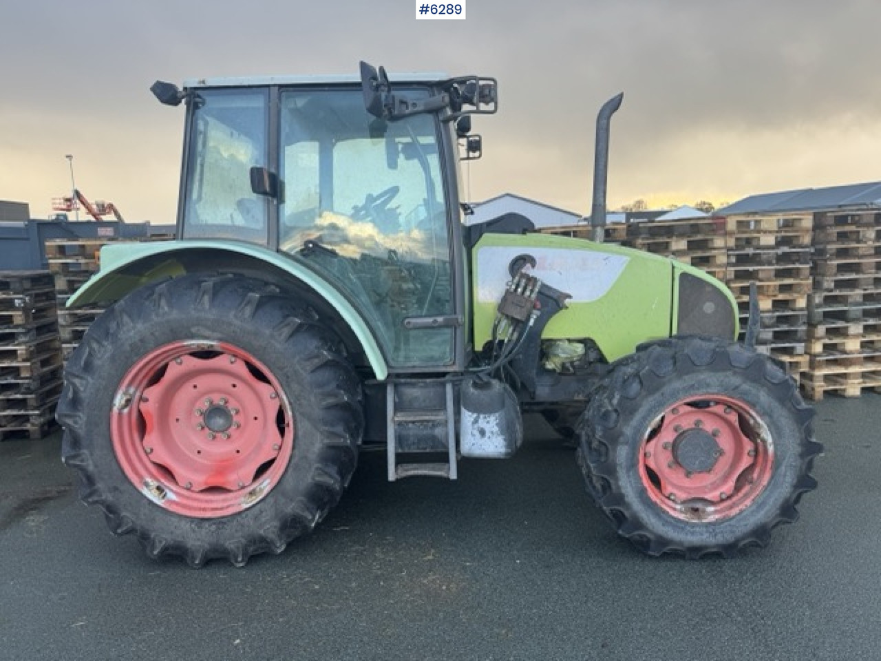 Tractor 2007 Claas Celtis 466 with Stoll Front Loader – Repair Object: afbeelding 1