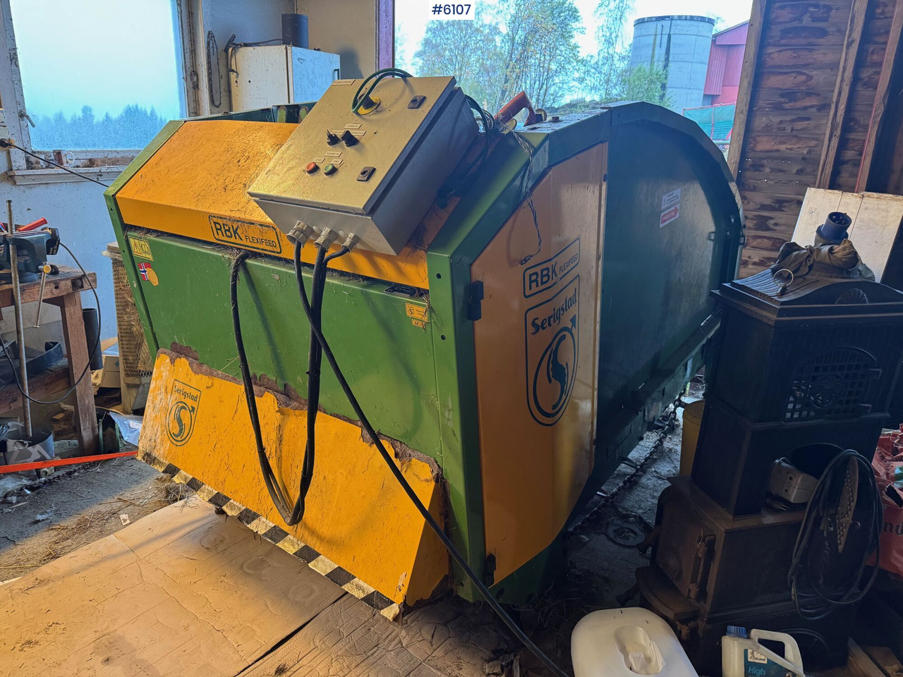 2009 Serigstad RBK Flexifeed round bale cutter - Hooi-/ Voedermachine: afbeelding 1 2009 Serigstad RBK Flexifeed round bale cutter - Hooi-/ Voedermachine: afbeelding 1