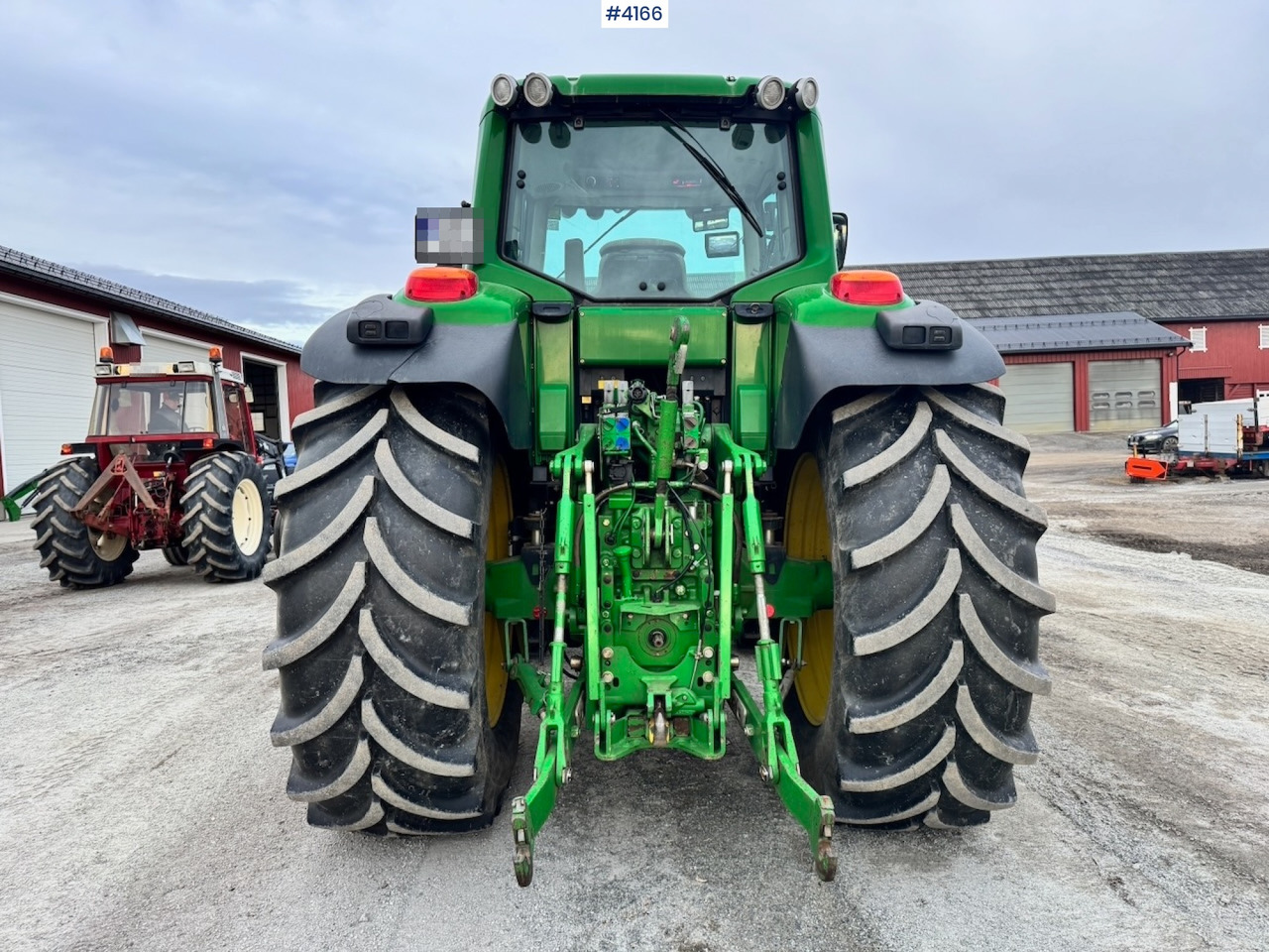 2010 John Deere 7430 w/ Front loader and GPS. 3760 hours! - Tractor: afbeelding 4 2010 John Deere 7430 w/ Front loader and GPS. 3760 hours! - Tractor: afbeelding 4