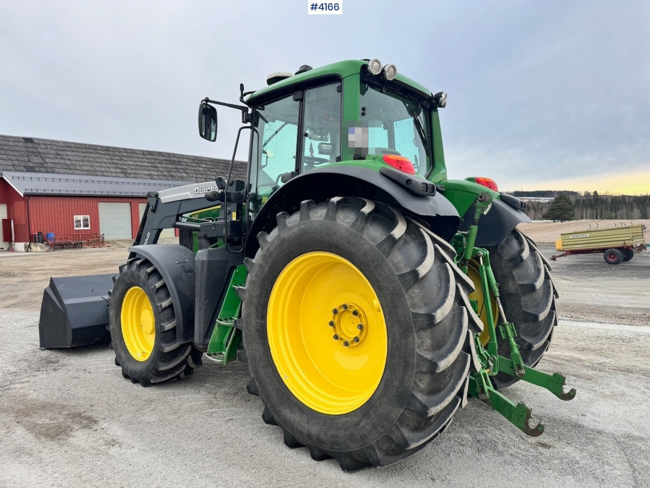 2010 John Deere 7430 w/ Front loader and GPS. 3760 hours! - Tractor: afbeelding 3 2010 John Deere 7430 w/ Front loader and GPS. 3760 hours! - Tractor: afbeelding 3