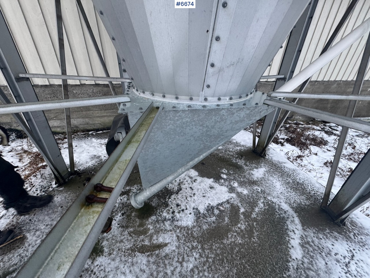 Veeteelt materiaal 2010 Mafa Outdoor silo w/ level switch and inlet screw: afbeelding 12