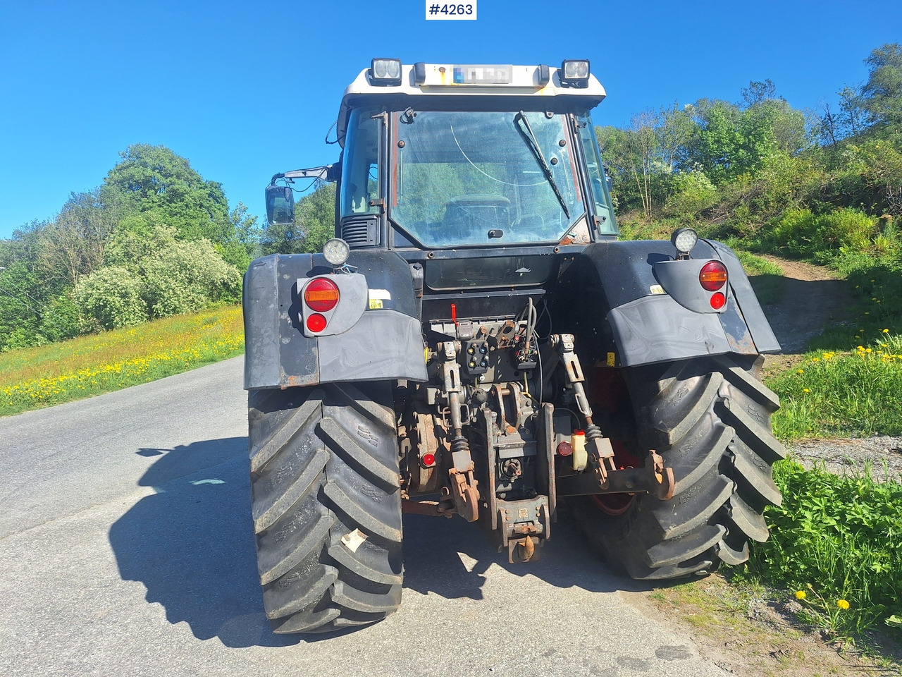 2011 Fent 820 Vario TMS w/ plow plate - Tractor: afbeelding 3 2011 Fent 820 Vario TMS w/ plow plate - Tractor: afbeelding 3