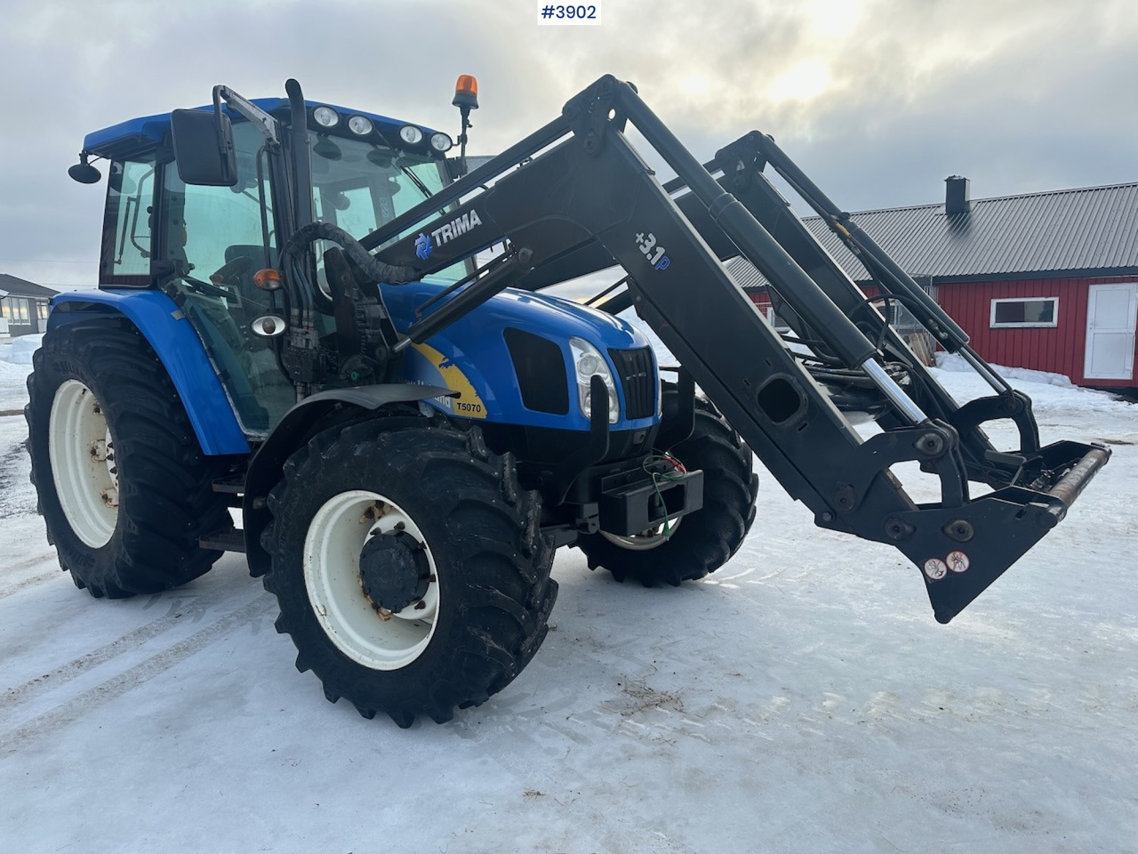 2011 New Holland T5070 4x4 m/ frontlaster - Tractor: afbeelding 2 2011 New Holland T5070 4x4 m/ frontlaster - Tractor: afbeelding 2