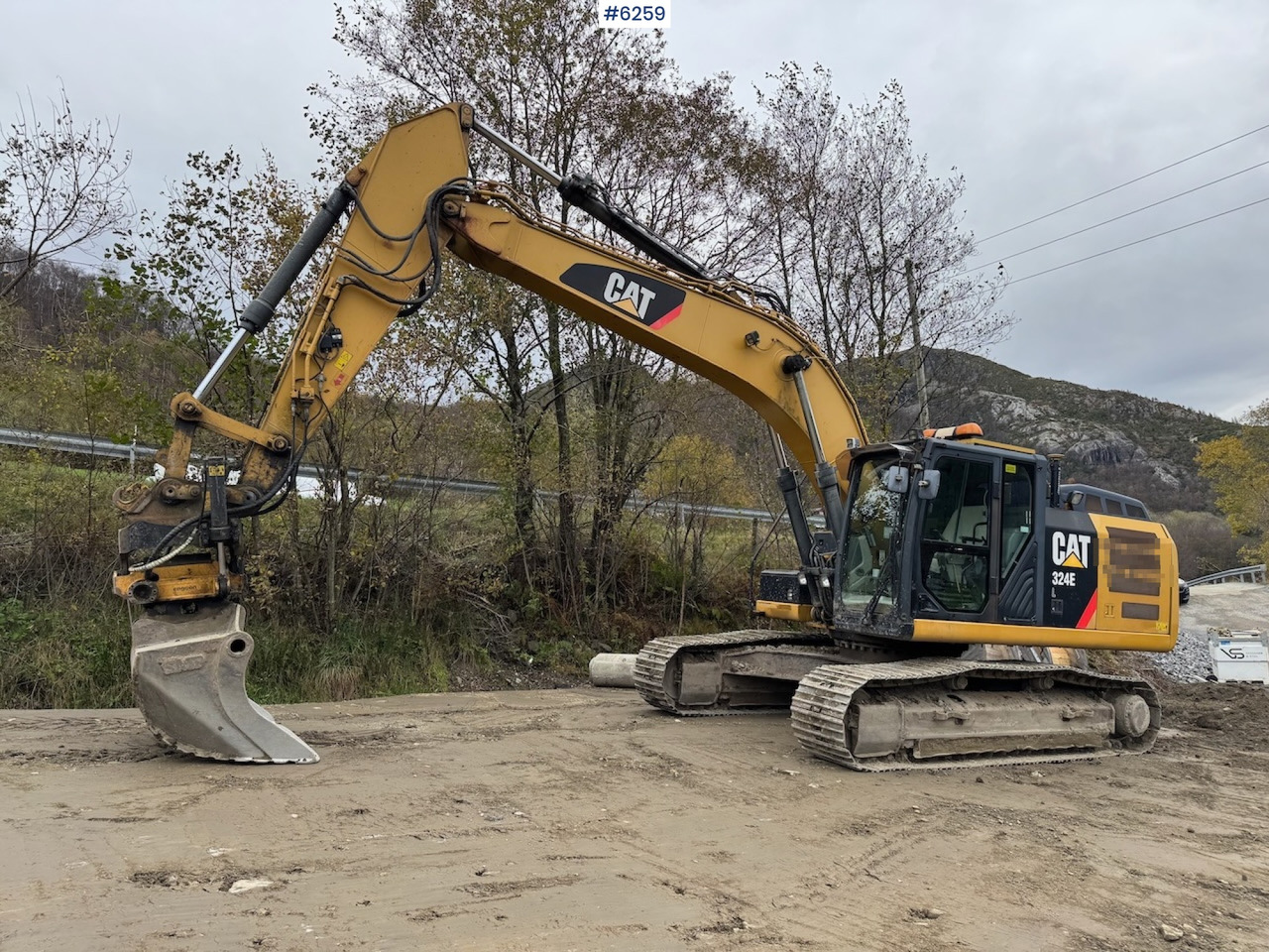 2012 Cat 324 E w/ rotor tilt, sanding bucket and digging bucket. - Graafmachine: afbeelding 1 2012 Cat 324 E w/ rotor tilt, sanding bucket and digging bucket. - Graafmachine: afbeelding 1