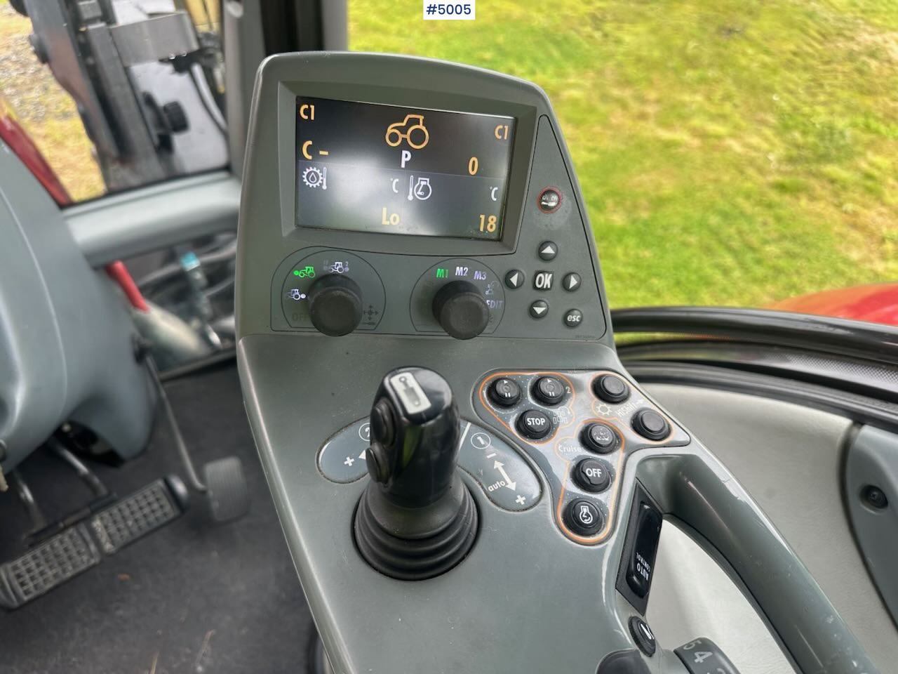 Tractor 2012 Valtra T213: afbeelding 33