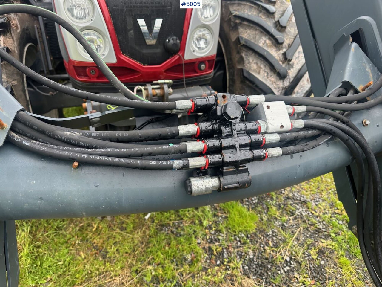 Tractor 2012 Valtra T213: afbeelding 27