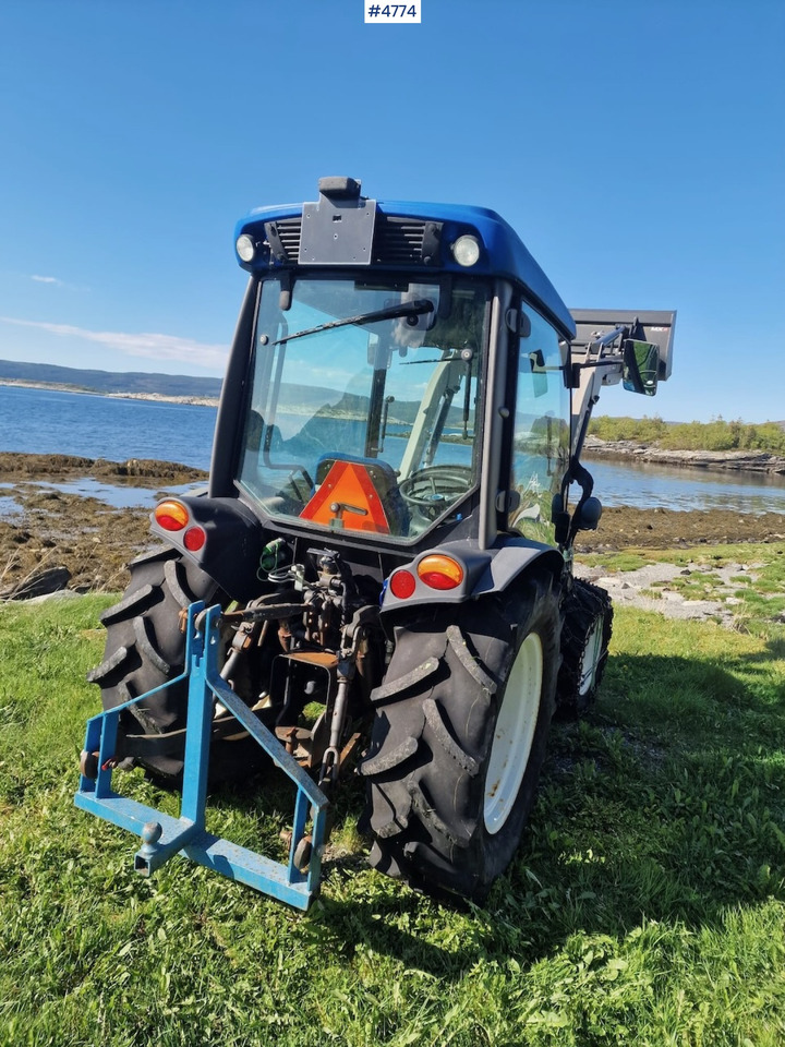 2013 New Holland T3020 w/ front loader, bucket & blade - Tractor: afbeelding 5 2013 New Holland T3020 w/ front loader, bucket & blade - Tractor: afbeelding 5
