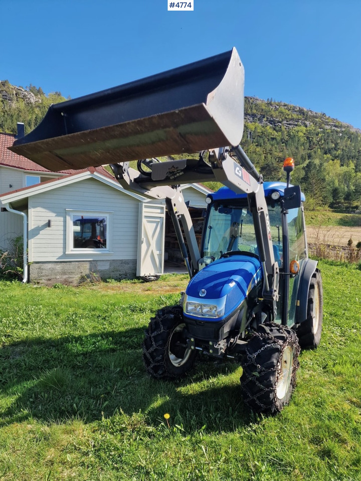 2013 New Holland T3020 w/ front loader, bucket & blade - Tractor: afbeelding 1 2013 New Holland T3020 w/ front loader, bucket & blade - Tractor: afbeelding 1