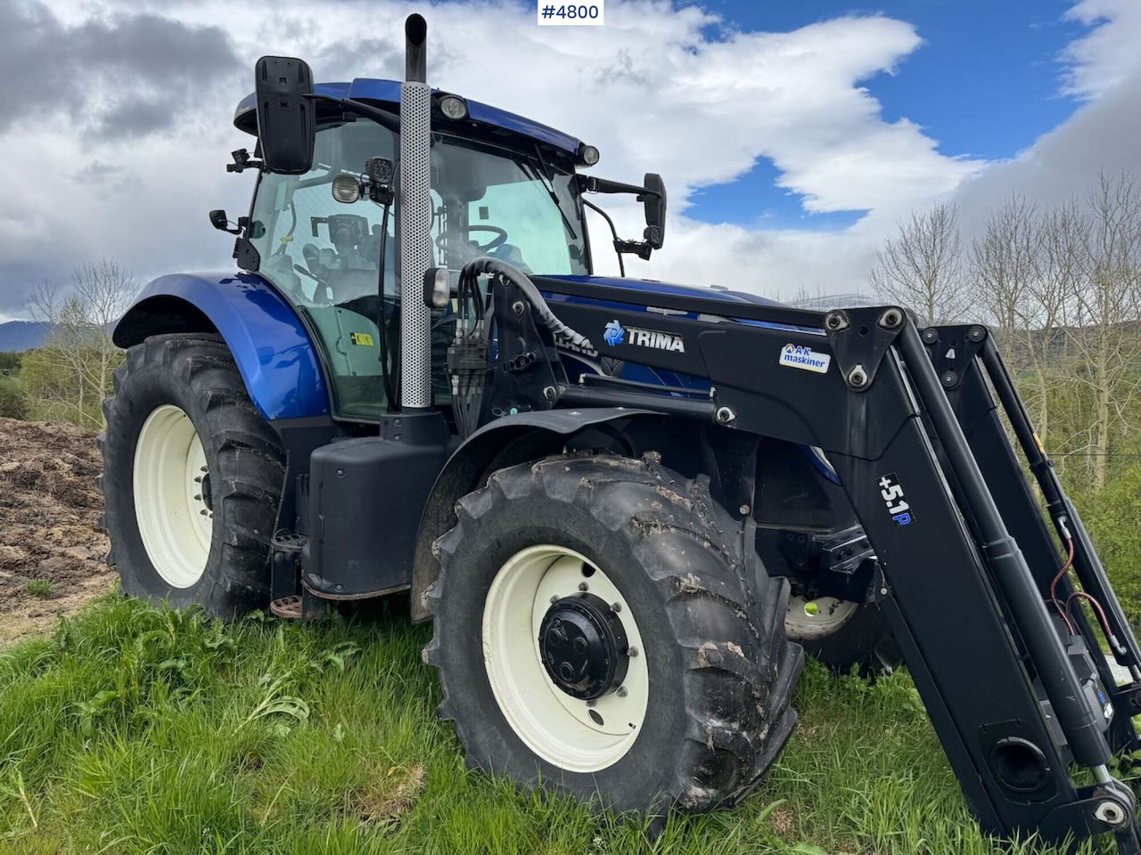 2013 New Holland T7.210 AC Blue Power m/ Frontlaster - Tractor: afbeelding 1 2013 New Holland T7.210 AC Blue Power m/ Frontlaster - Tractor: afbeelding 1