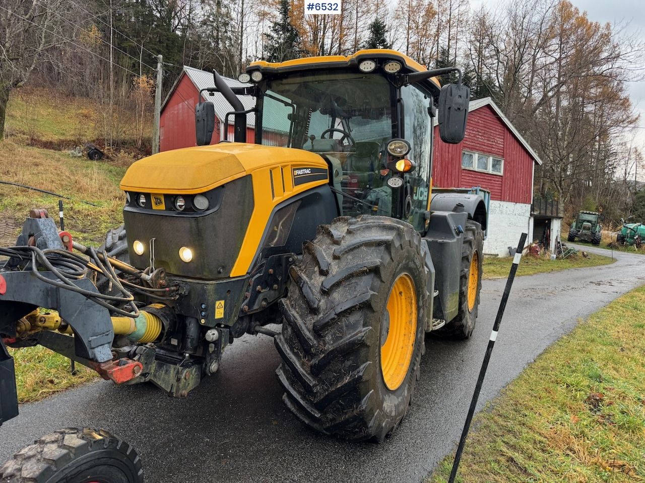 2015 JCB Fastrack 4220 w/ front hydraulics, front PTO and plow plate. Low hours! - Tractor: afbeelding 2 2015 JCB Fastrack 4220 w/ front hydraulics, front PTO and plow plate. Low hours! - Tractor: afbeelding 2