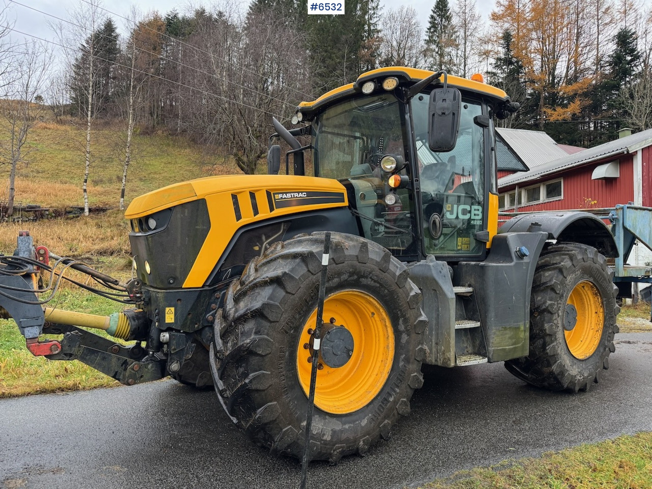 2015 JCB Fastrack 4220 w/ front hydraulics, front PTO and plow plate. Low hours! - Tractor: afbeelding 1 2015 JCB Fastrack 4220 w/ front hydraulics, front PTO and plow plate. Low hours! - Tractor: afbeelding 1
