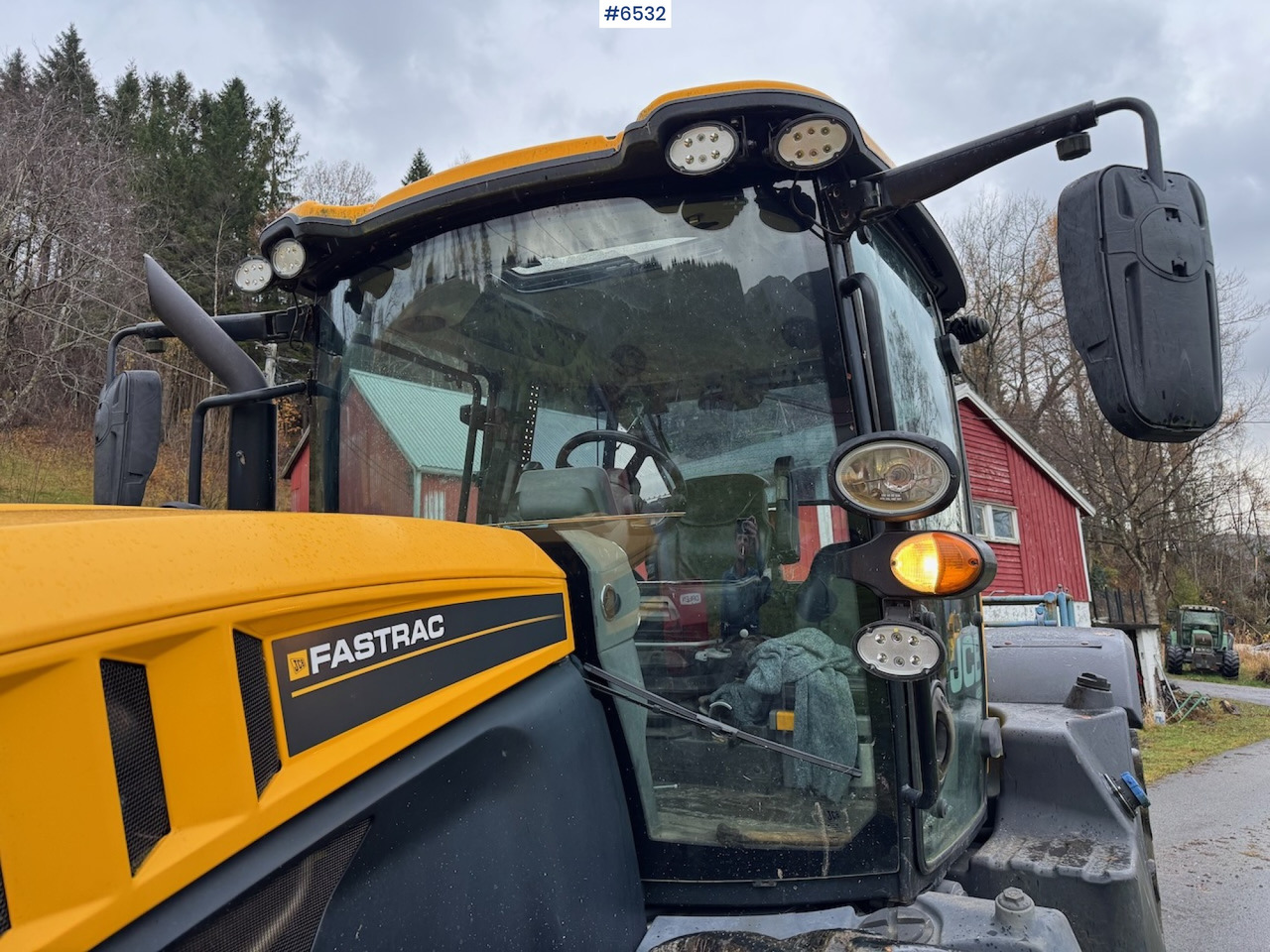 2015 JCB Fastrack 4220 w/ front hydraulics, front PTO and plow plate. Low hours! - Tractor: afbeelding 3 2015 JCB Fastrack 4220 w/ front hydraulics, front PTO and plow plate. Low hours! - Tractor: afbeelding 3