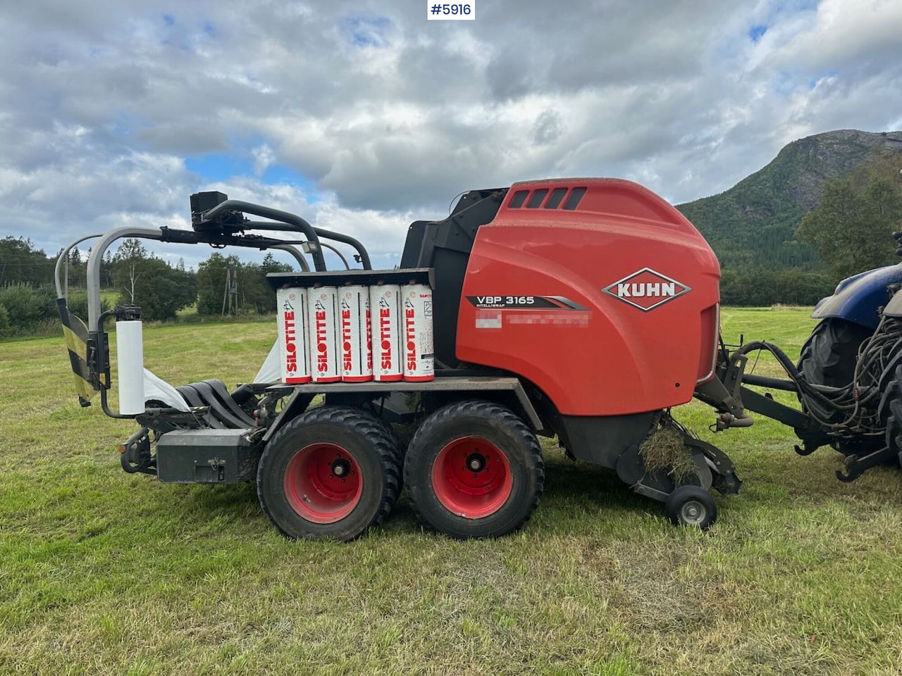 2018 Kuhn VBP 3165 Intelliwrap round baler - Hooi-/ Voedermachine: afbeelding 3 2018 Kuhn VBP 3165 Intelliwrap round baler - Hooi-/ Voedermachine: afbeelding 3