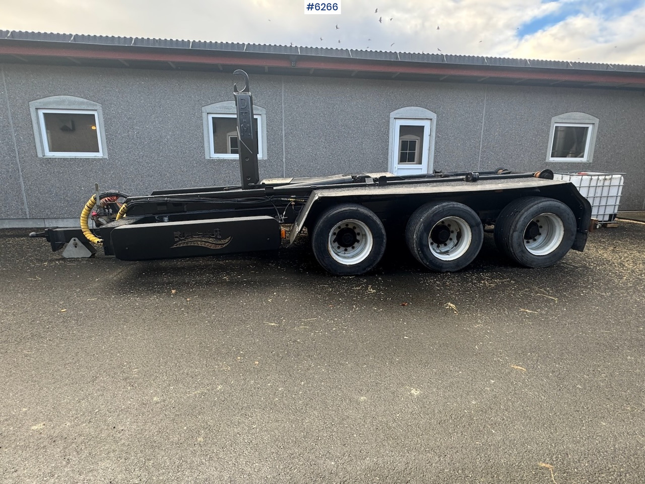 2018 MCM 3 axle tractor-container trailer w/ hook - Landbouwaanhanger: afbeelding 2 2018 MCM 3 axle tractor-container trailer w/ hook - Landbouwaanhanger: afbeelding 2