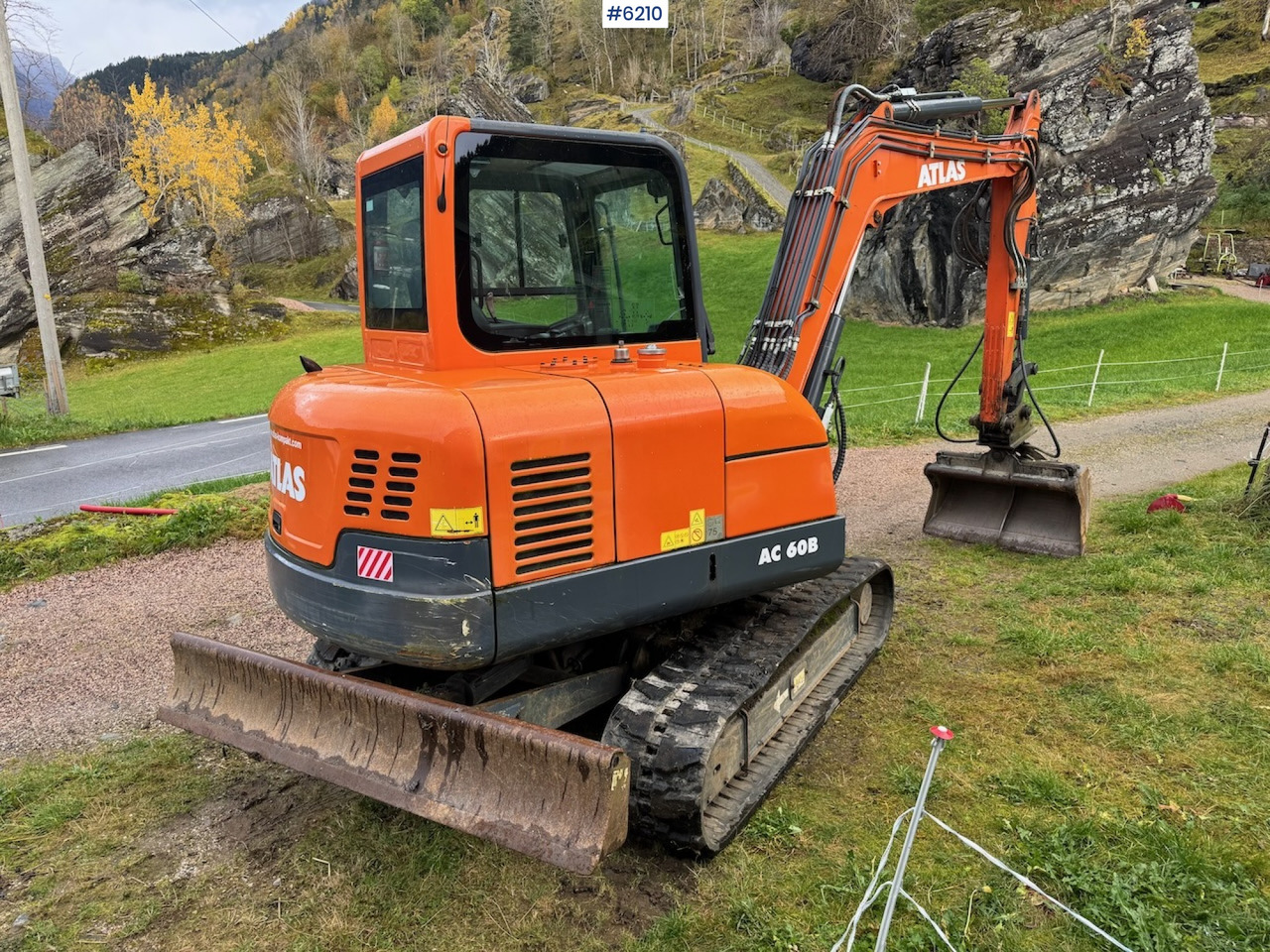 2019 Atlas AC 60B with 3 buckets, grapple, and spike. Low hours!! - Graafmachine: afbeelding 5 2019 Atlas AC 60B with 3 buckets, grapple, and spike. Low hours!! - Graafmachine: afbeelding 5