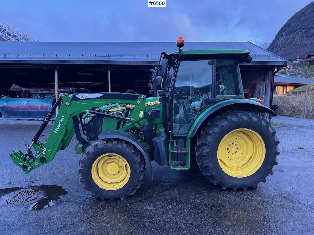 2021 John Deere 5100M w/ front loader. 958 Hours! - Tractor: afbeelding 2 2021 John Deere 5100M w/ front loader. 958 Hours! - Tractor: afbeelding 2