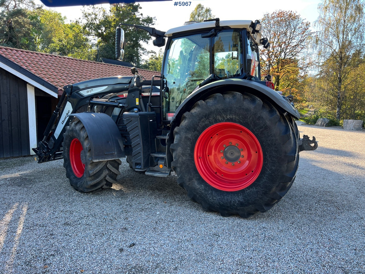 2023 Fendt 724 Vario profi + w/ Front loader and fully equipped - Tractor: afbeelding 2 2023 Fendt 724 Vario profi + w/ Front loader and fully equipped - Tractor: afbeelding 2
