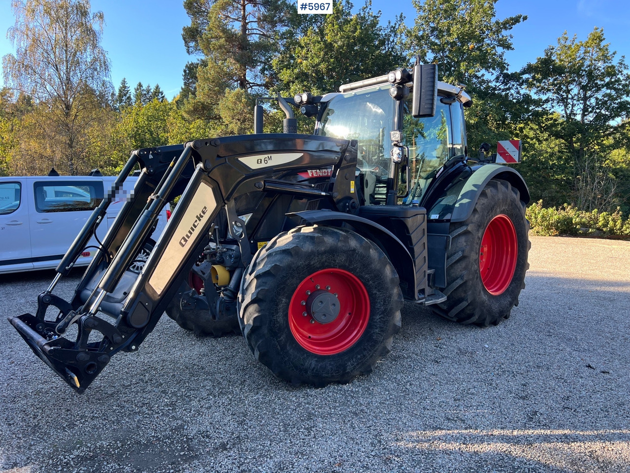 2023 Fendt 724 Vario profi + w/ Front loader and fully equipped - Tractor: afbeelding 5 2023 Fendt 724 Vario profi + w/ Front loader and fully equipped - Tractor: afbeelding 5