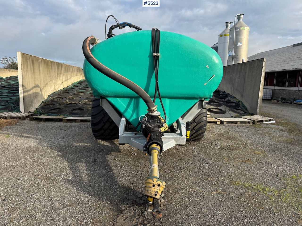 2023 Moi Doff x11 - Mesttank: afbeelding 3 2023 Moi Doff x11 - Mesttank: afbeelding 3