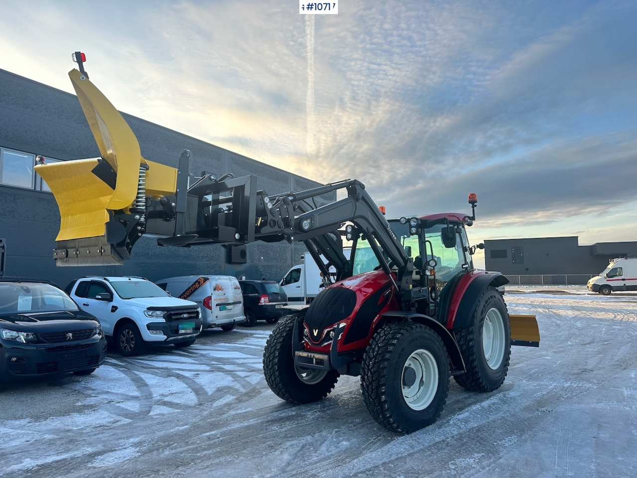 2023 Valtra A95 4x4 Tractor w/ Front Loader, Plow and Back plow - Tractor: afbeelding 3 2023 Valtra A95 4x4 Tractor w/ Front Loader, Plow and Back plow - Tractor: afbeelding 3