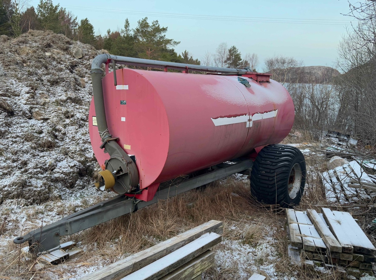 Fertilizer tank 6000 liters - Mesttank: afbeelding 1 Fertilizer tank 6000 liters - Mesttank: afbeelding 1