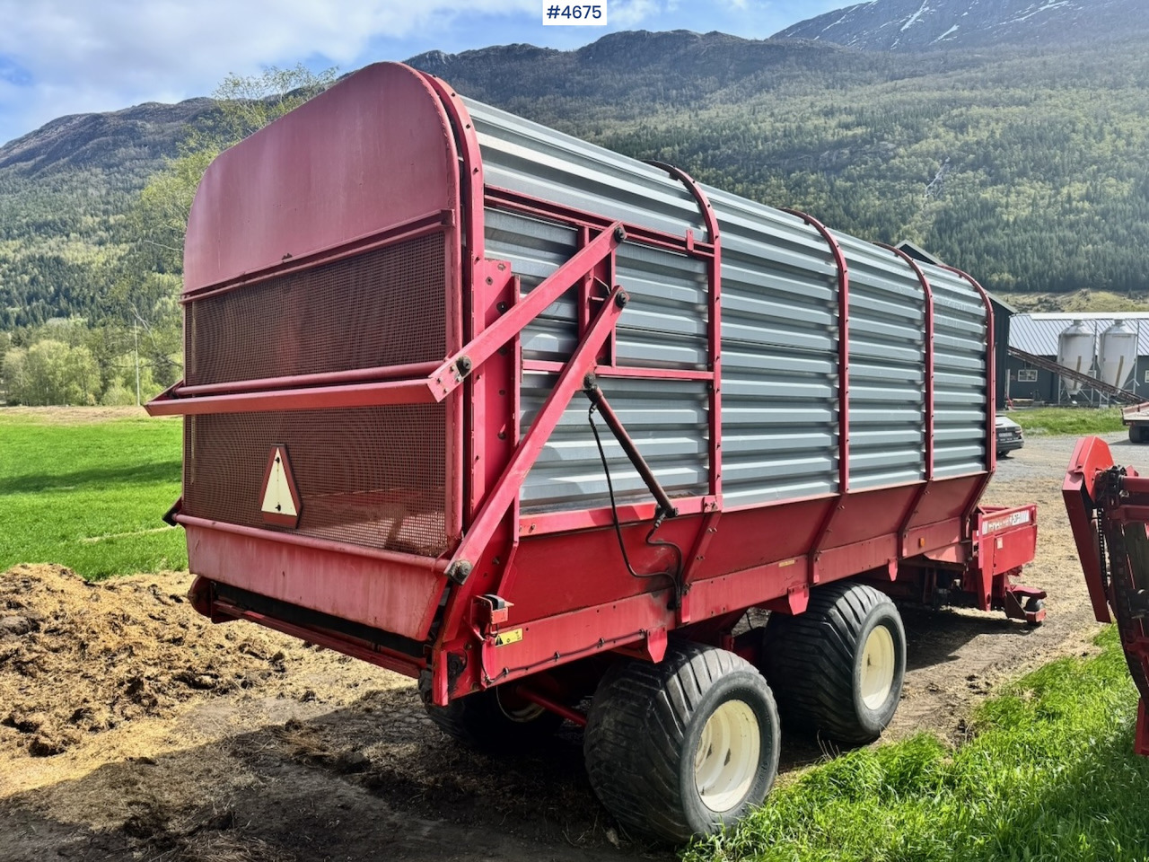 JF Forage Pickup Wagon – 40 m³ – In Good Condition! - Hooi-/ Voedermachine: afbeelding 2 JF Forage Pickup Wagon – 40 m³ – In Good Condition! - Hooi-/ Voedermachine: afbeelding 2