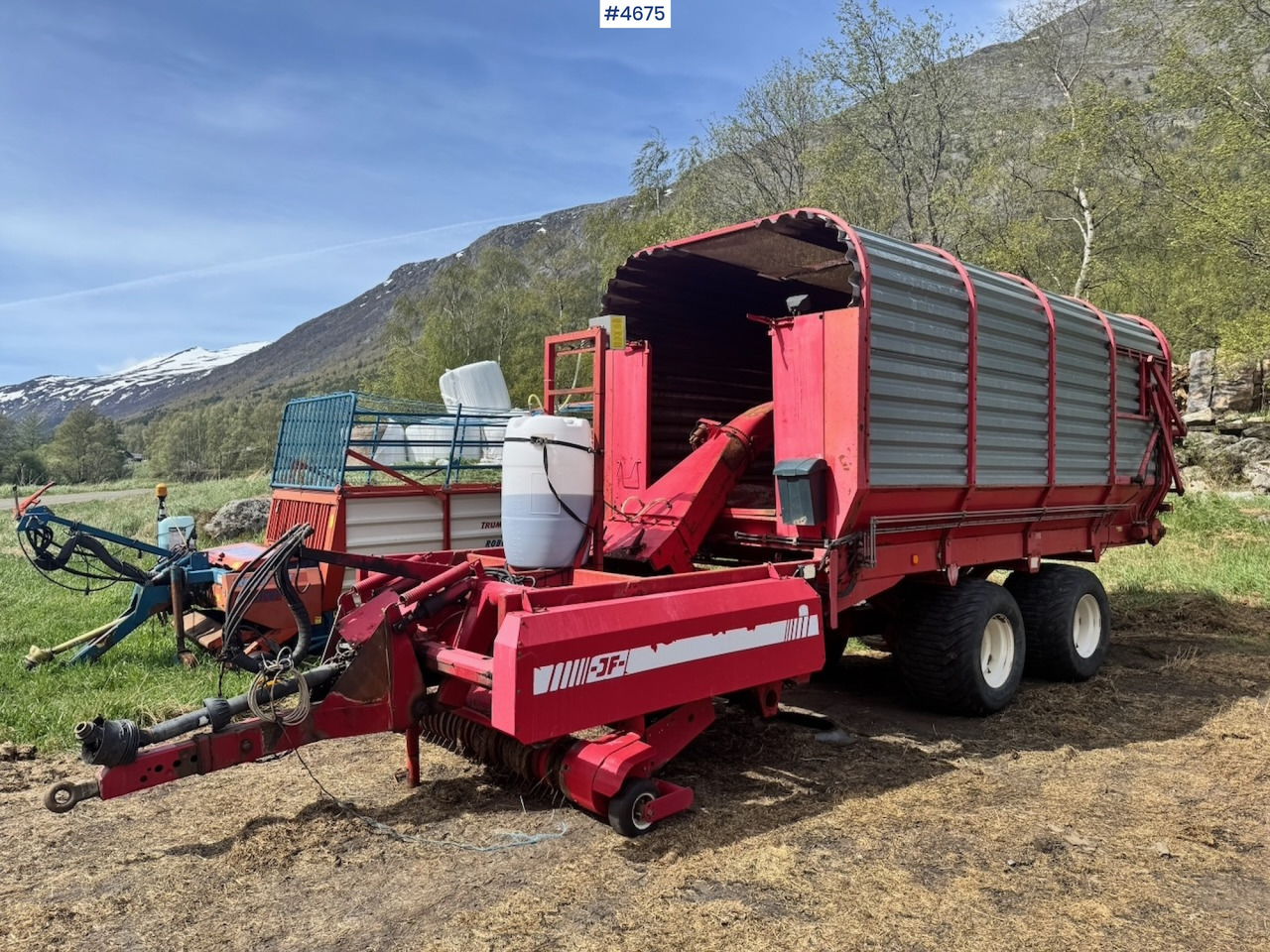 JF Forage Pickup Wagon – 40 m³ – In Good Condition! - Hooi-/ Voedermachine: afbeelding 4 JF Forage Pickup Wagon – 40 m³ – In Good Condition! - Hooi-/ Voedermachine: afbeelding 4