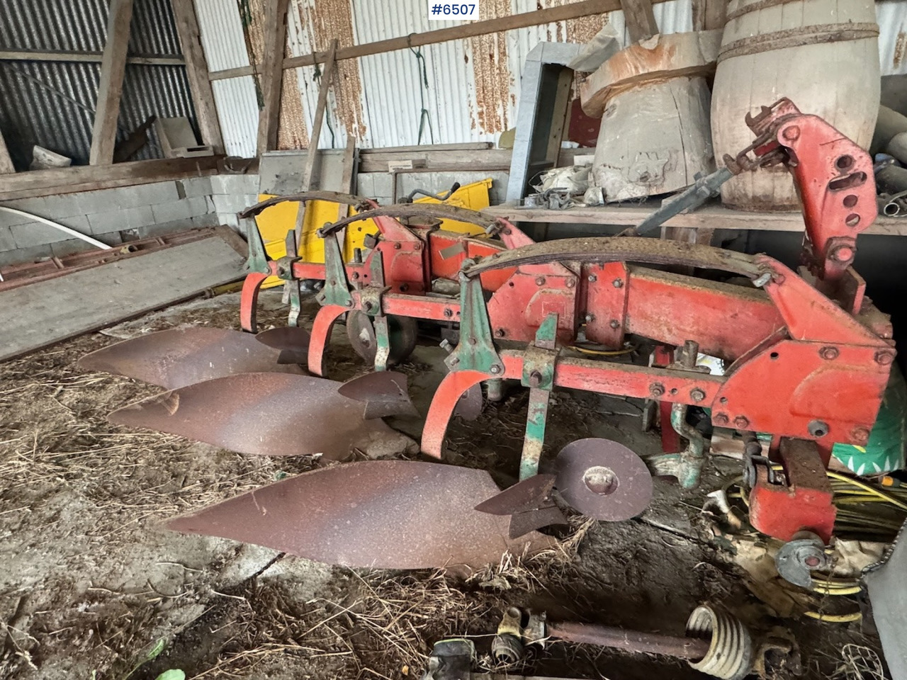 Kverneland 3-furrow plough - Grondbewerking toebehoor: afbeelding 4 Kverneland 3-furrow plough - Grondbewerking toebehoor: afbeelding 4