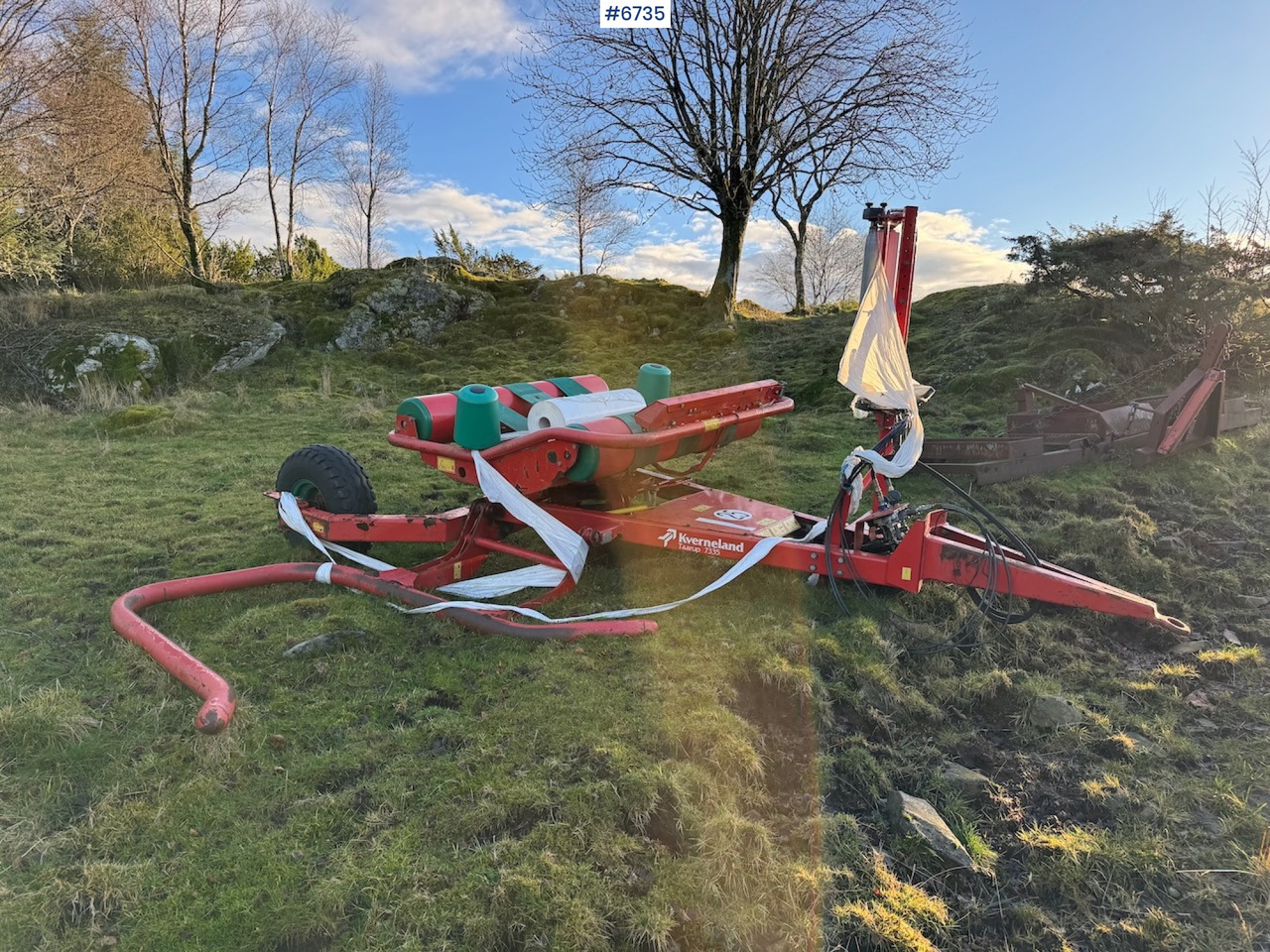 Kverneland Taarup 7335 Round Bale Wrapper - Hooi-/ Voedermachine: afbeelding 5 Kverneland Taarup 7335 Round Bale Wrapper - Hooi-/ Voedermachine: afbeelding 5