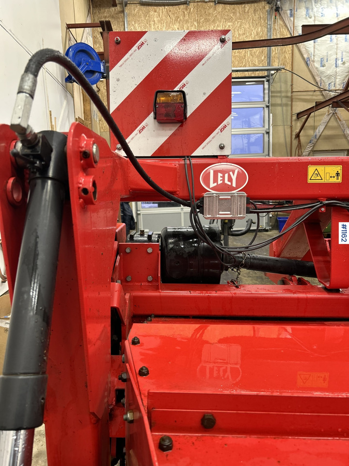 Lely 320 PC Mower - Hooi-/ Voedermachine: afbeelding 4 Lely 320 PC Mower - Hooi-/ Voedermachine: afbeelding 4