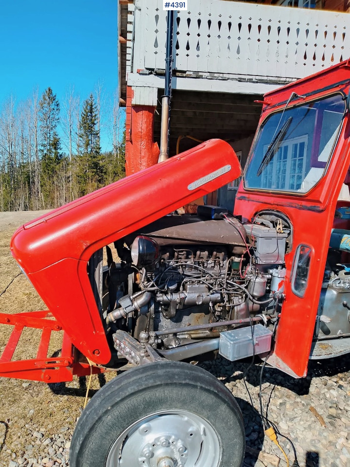Massey Ferguson 35 - Tractor: afbeelding 4 Massey Ferguson 35 - Tractor: afbeelding 4