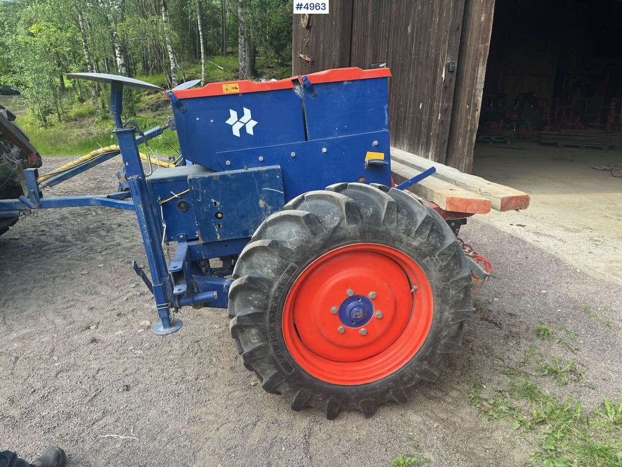 Nordsten CKG300 MK Combi seeder - Zaaicombinatie: afbeelding 4 Nordsten CKG300 MK Combi seeder - Zaaicombinatie: afbeelding 4