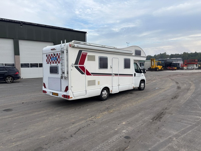 Rimor seal 9 - Alkoof camper: afbeelding 3 Rimor seal 9 - Alkoof camper: afbeelding 3
