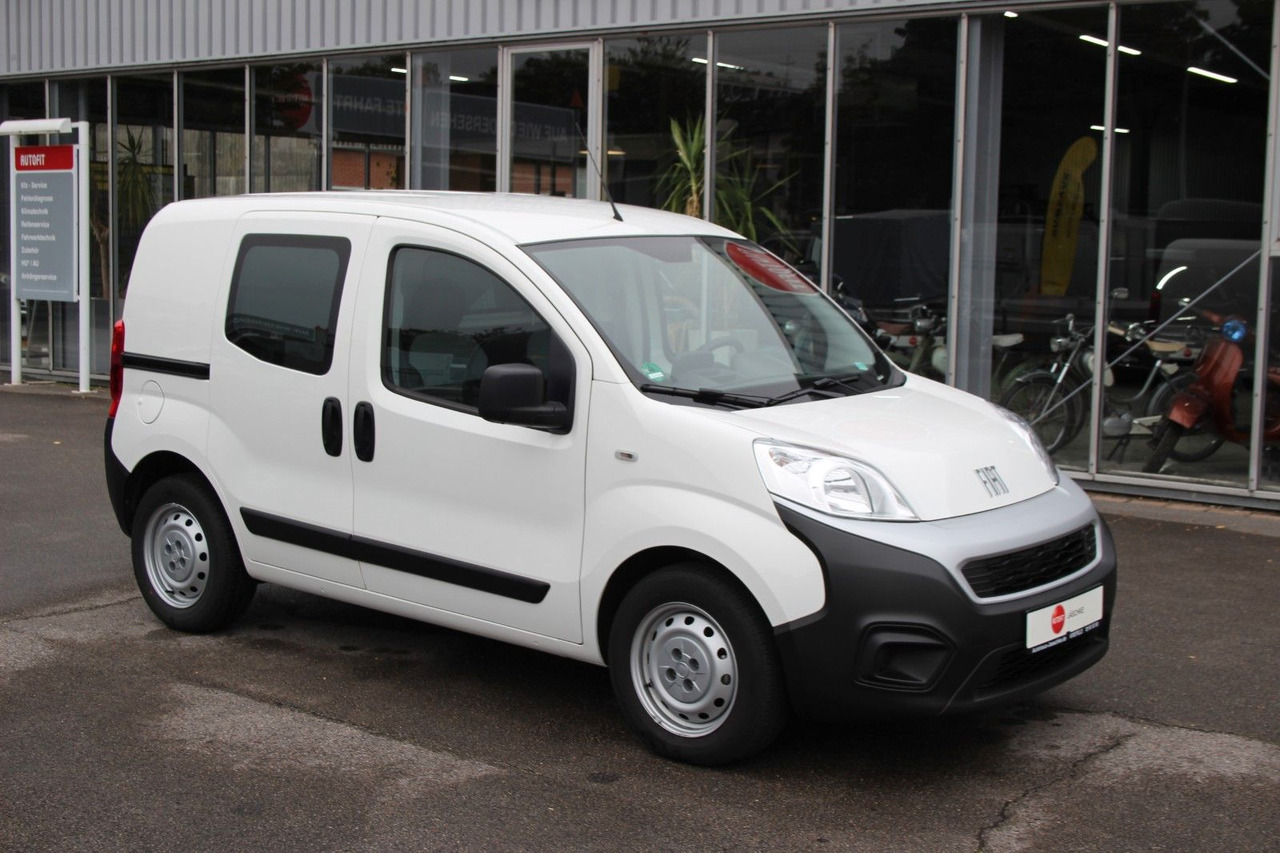 Fiat Fiorino SX Kasten Klima Sitzhzg 7600 km - Personenwagen: afbeelding 2 Fiat Fiorino SX Kasten Klima Sitzhzg 7600 km - Personenwagen: afbeelding 2
