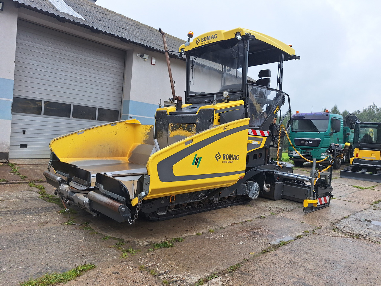 Bomag Bf 300C-3 - Asfaltafwerkmachine: afbeelding 1 Bomag Bf 300C-3 - Asfaltafwerkmachine: afbeelding 1