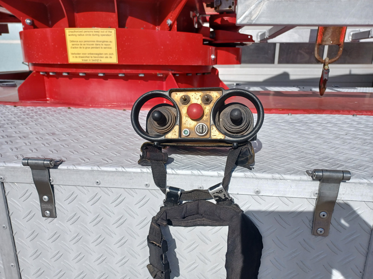 Nissan ECO - T.160 - Mobiele kraan: afbeelding 2 Nissan ECO - T.160 - Mobiele kraan: afbeelding 2