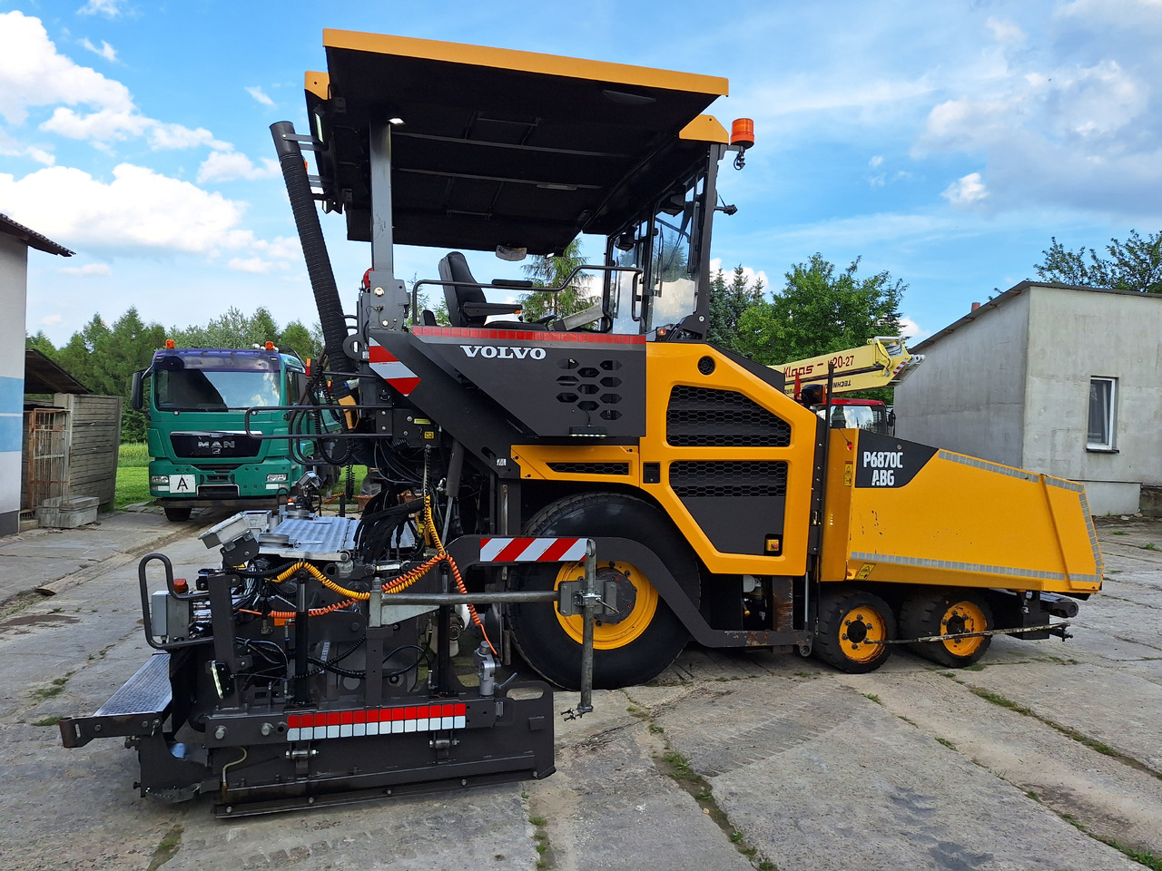 VOLVO P6870C - Asfaltafwerkmachine: afbeelding 3 VOLVO P6870C - Asfaltafwerkmachine: afbeelding 3