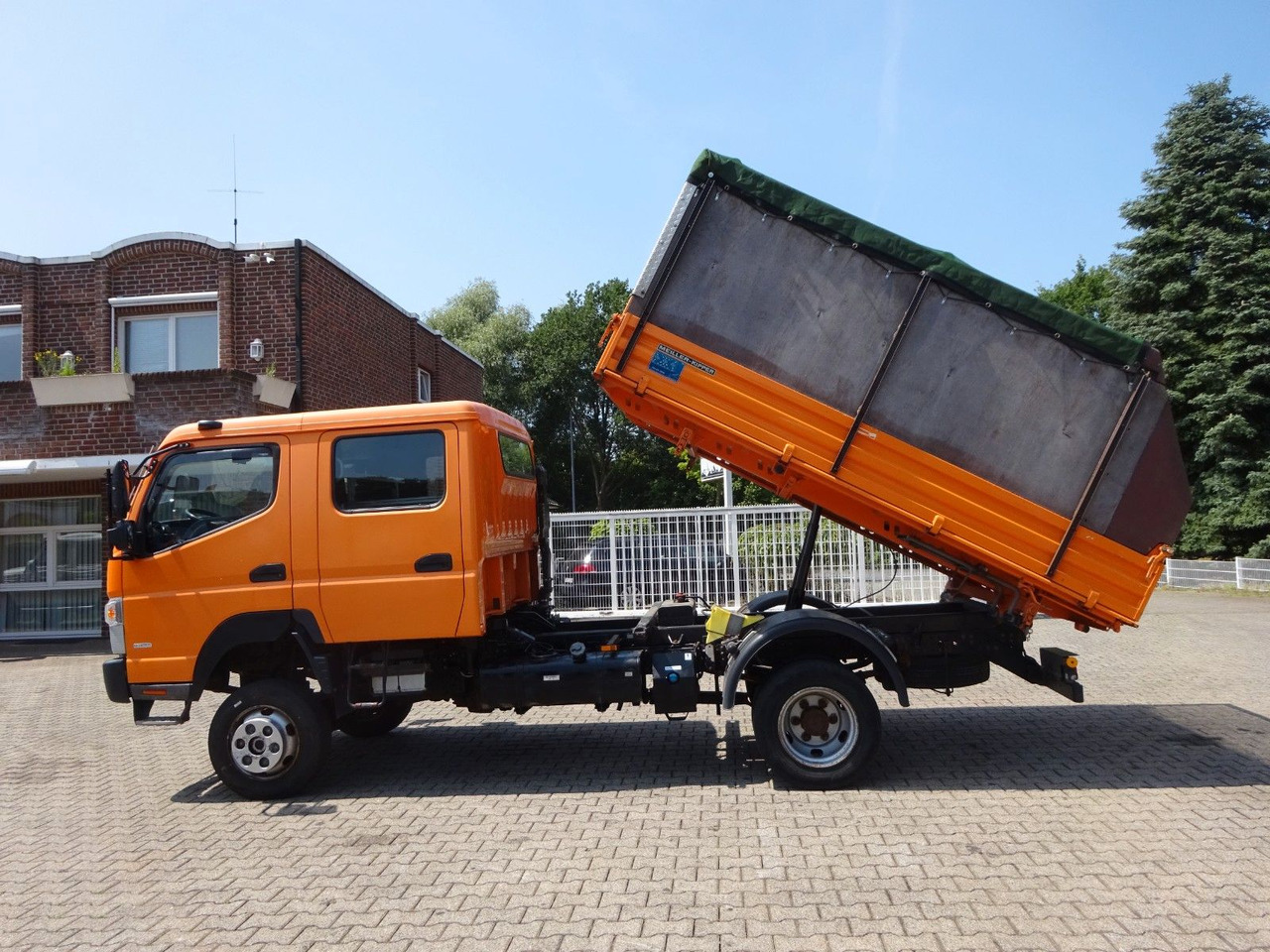 FUSO Canter Doppelkabine MEILLER 3Skipper 4x4 - Kipper bestelwagen: afbeelding 4 FUSO Canter Doppelkabine MEILLER 3Skipper 4x4 - Kipper bestelwagen: afbeelding 4