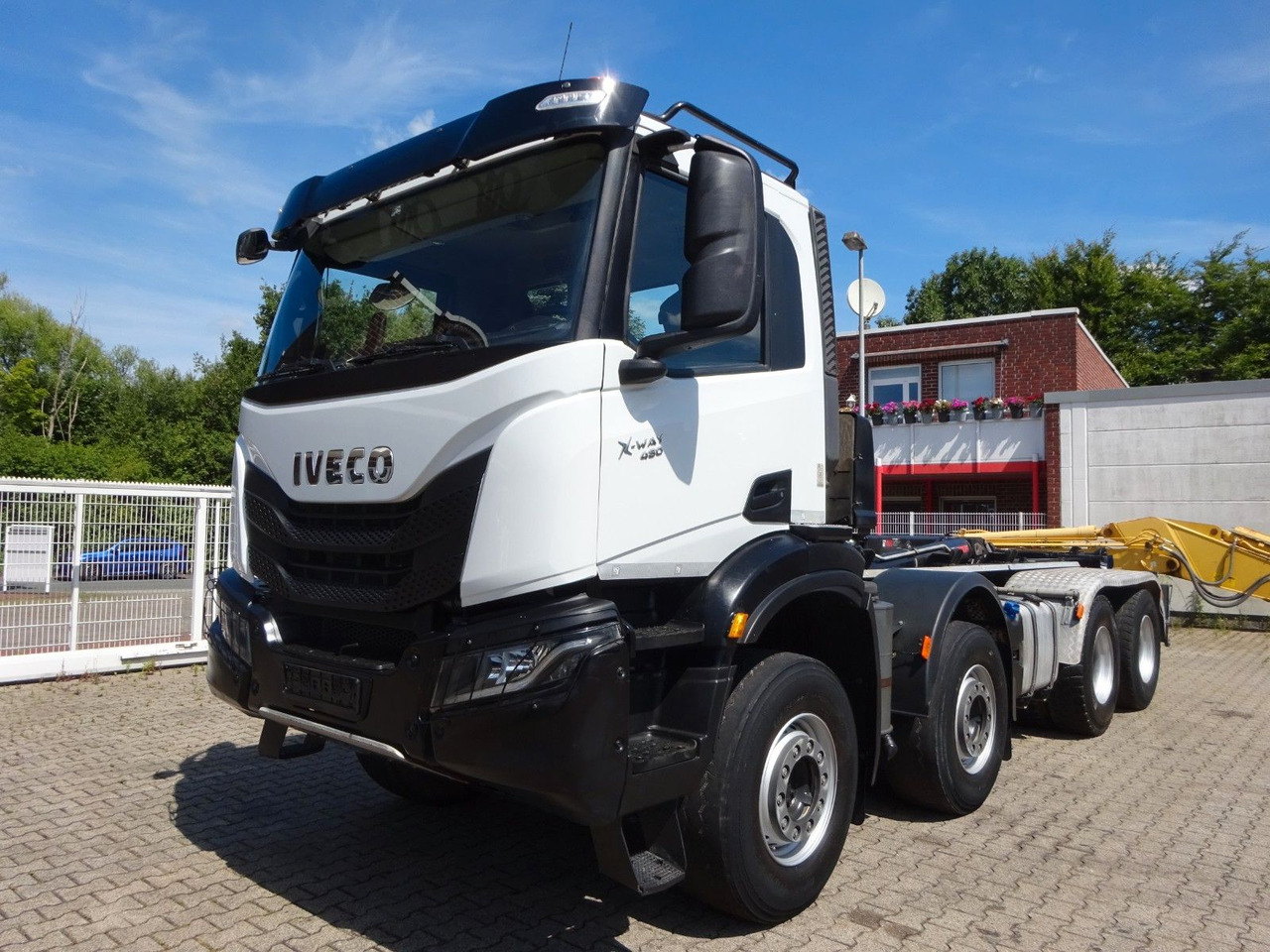 Iveco X-WAY 480 HIAB ABROLLER 8x4 - Haakarmsysteem vrachtwagen: afbeelding 3 Iveco X-WAY 480 HIAB ABROLLER 8x4 - Haakarmsysteem vrachtwagen: afbeelding 3