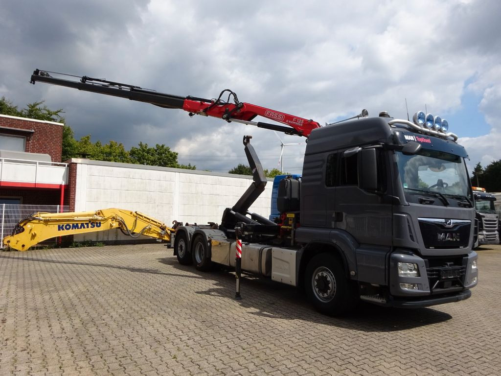 MAN 26.500 Abroller + Fassi F125A Kran 6x2-4 Allrad MAN 26.500 Abroller + Fassi F125A Kran 6x2-4 Allrad - Haakarmsysteem vrachtwagen, Kraanwagen: afbeelding 3 MAN 26.500 Abroller + Fassi F125A Kran 6x2-4 Allrad MAN 26.500 Abroller + Fassi F125A Kran 6x2-4 Allrad - Haakarmsysteem vrachtwagen, Kraanwagen: afbeelding 3
