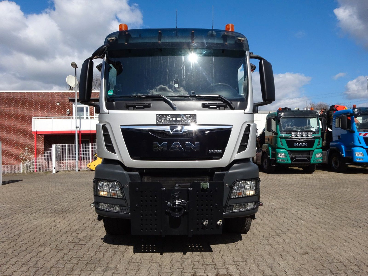 Kraanwagen MAN 33.500 TGS + MKG HLK 231 Kran 6x6 Hydrodrive: afbeelding 11