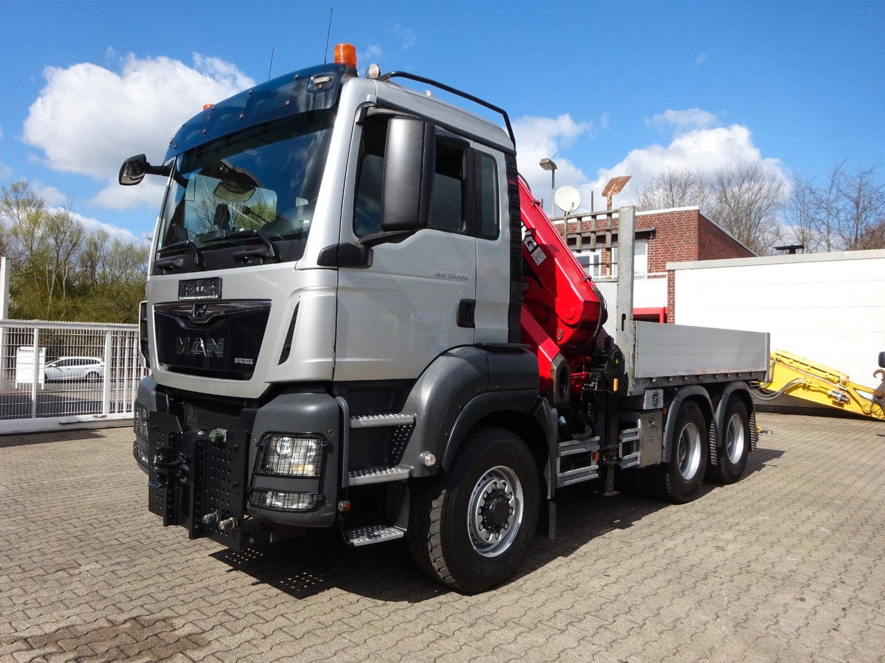Kraanwagen MAN 33.500 TGS + MKG HLK 231 Kran 6x6 Hydrodrive: afbeelding 7